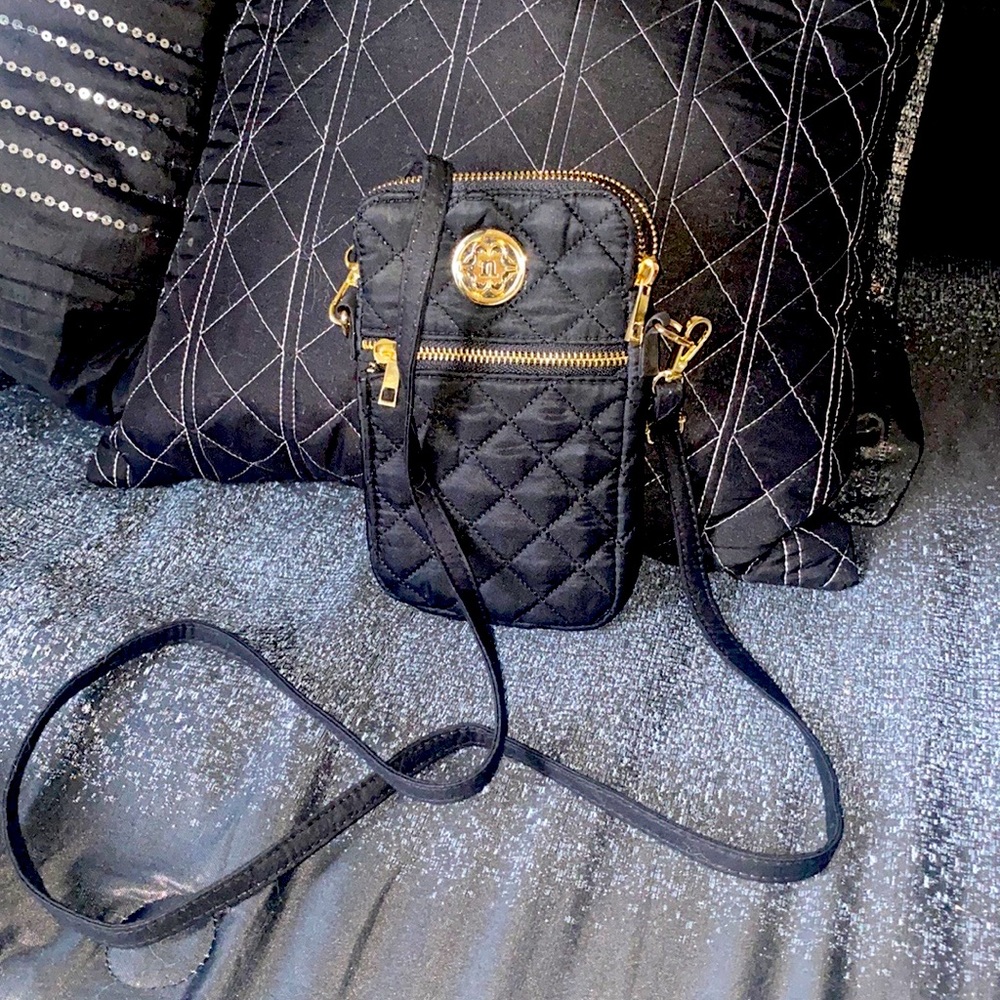 Crossbody bag for cellphone